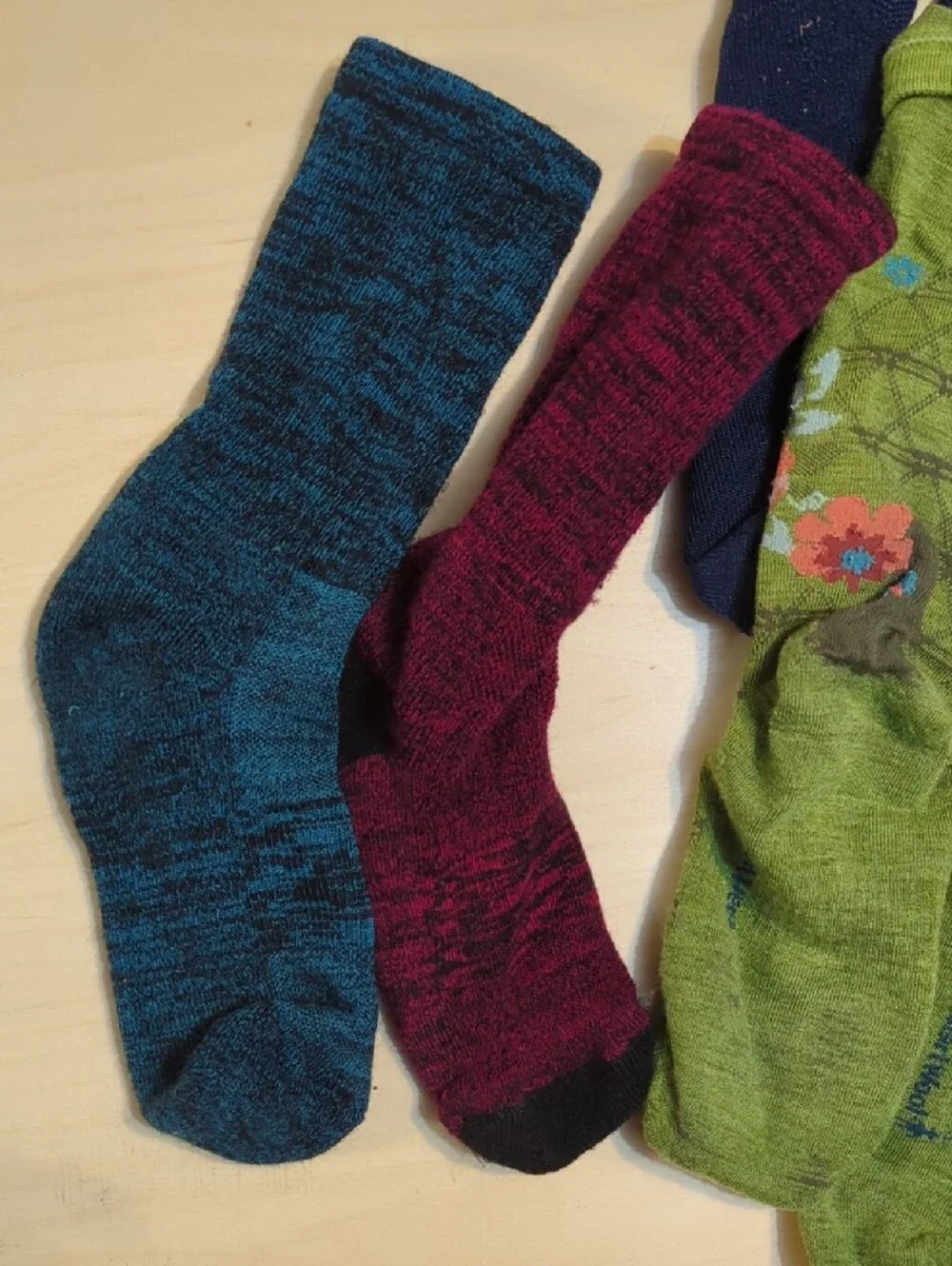 Assorted Women's Crew Sock Lot - Smartwool & Kirkland